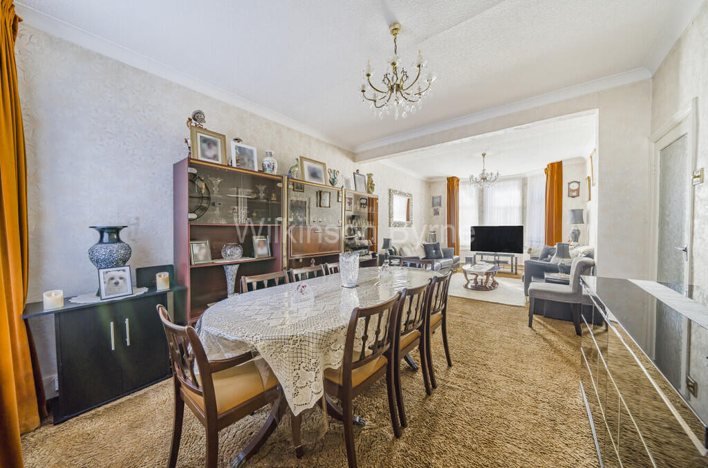 7e90eaf9-24da-422...