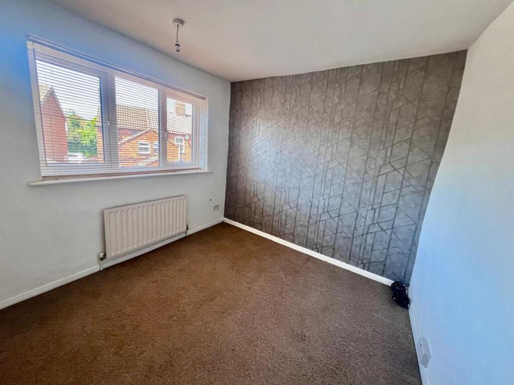 Smallest bedroom.jpg