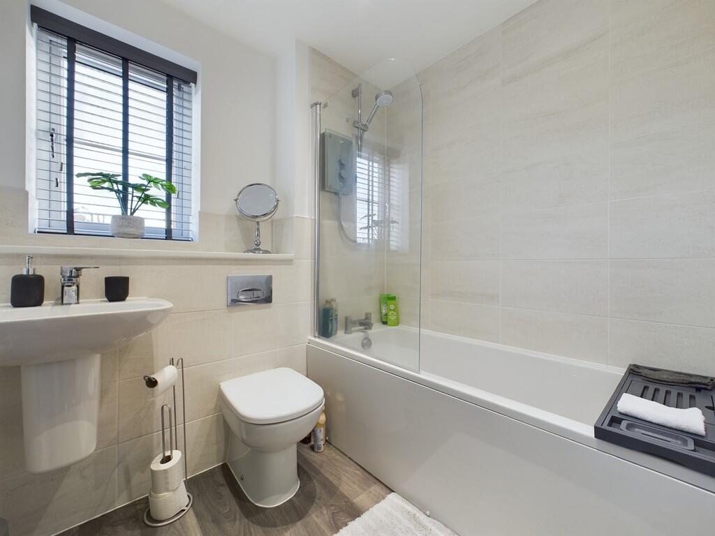 CAM04273G0-PR0080...