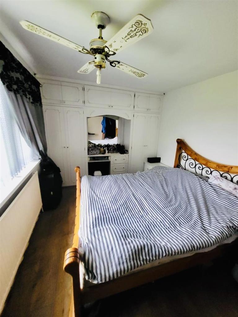 BED ROOM 3.jpg