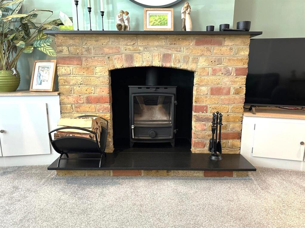 Log Burner.jpg