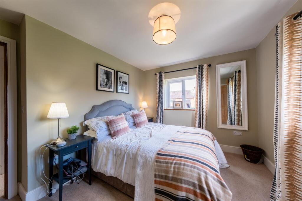 10 Abbotts Road-023.jpg