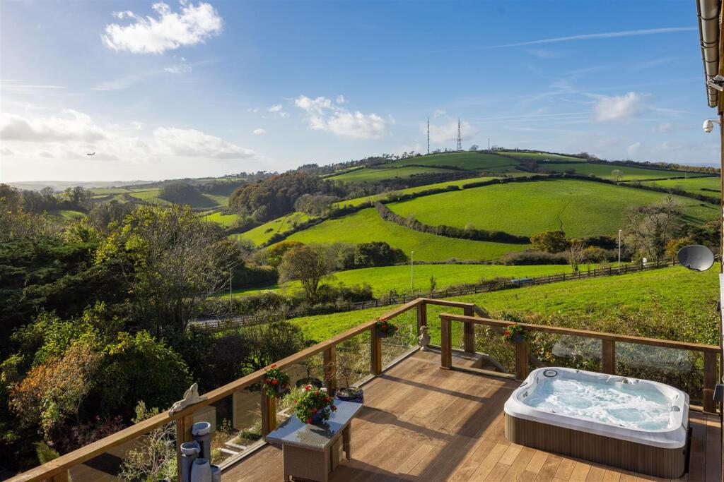 15 - 53 Dunstone Park Road Paignton.jpg