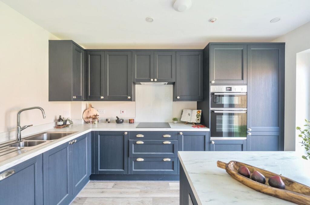 1294789-30-6839bb...