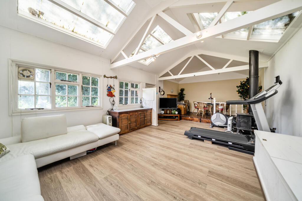 1318982-16-6866c6...