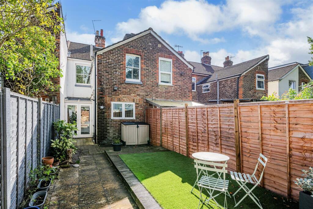 ENDSLEIGH ROAD, 19 (2).jpg