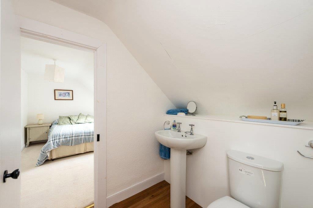 Upstair Wc
