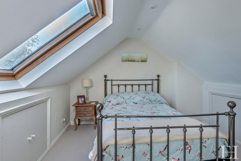8623735-interiorW...