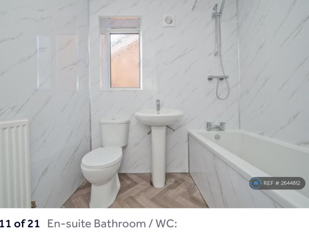 Ensuite Bathroom With Master Bedroom