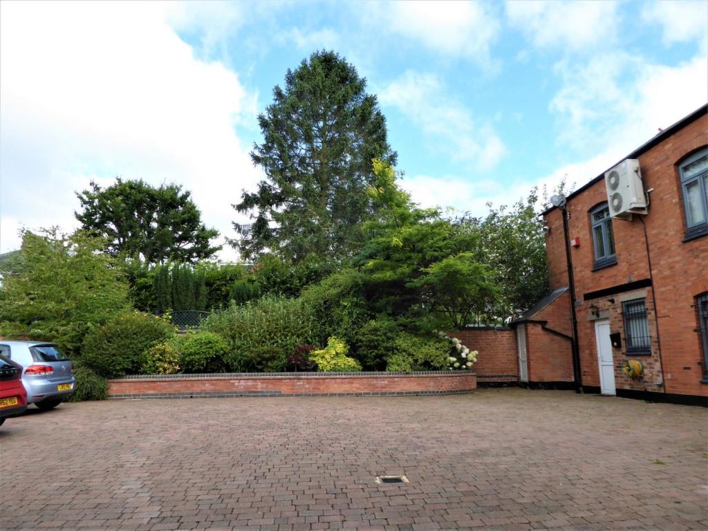 10 - Secure Parking.JPG