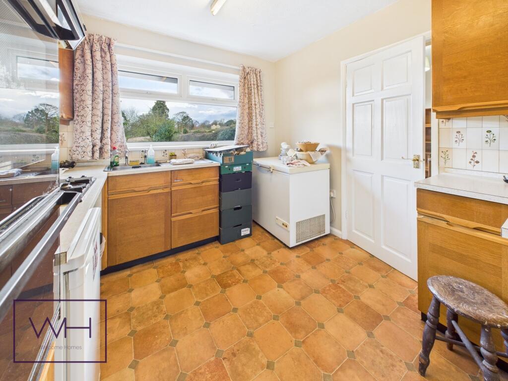 CAM03785G0-PR0218-ST