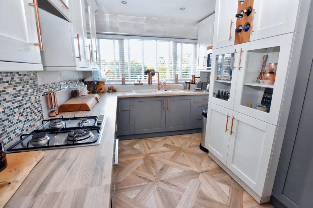 Kitchen 2