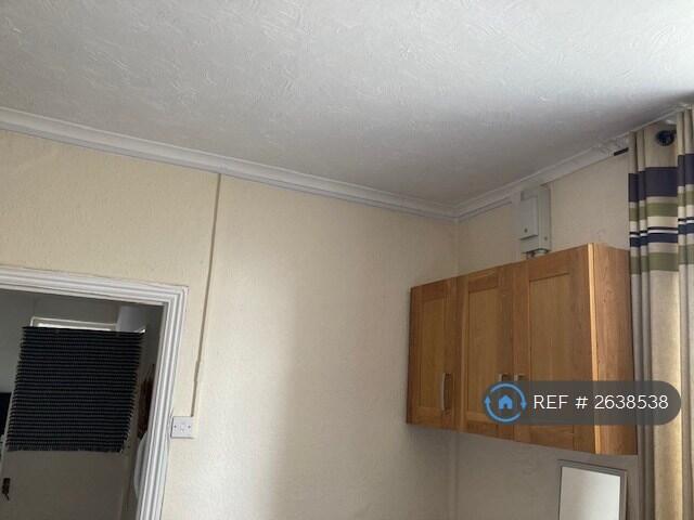 Electric Cupboard With Solar