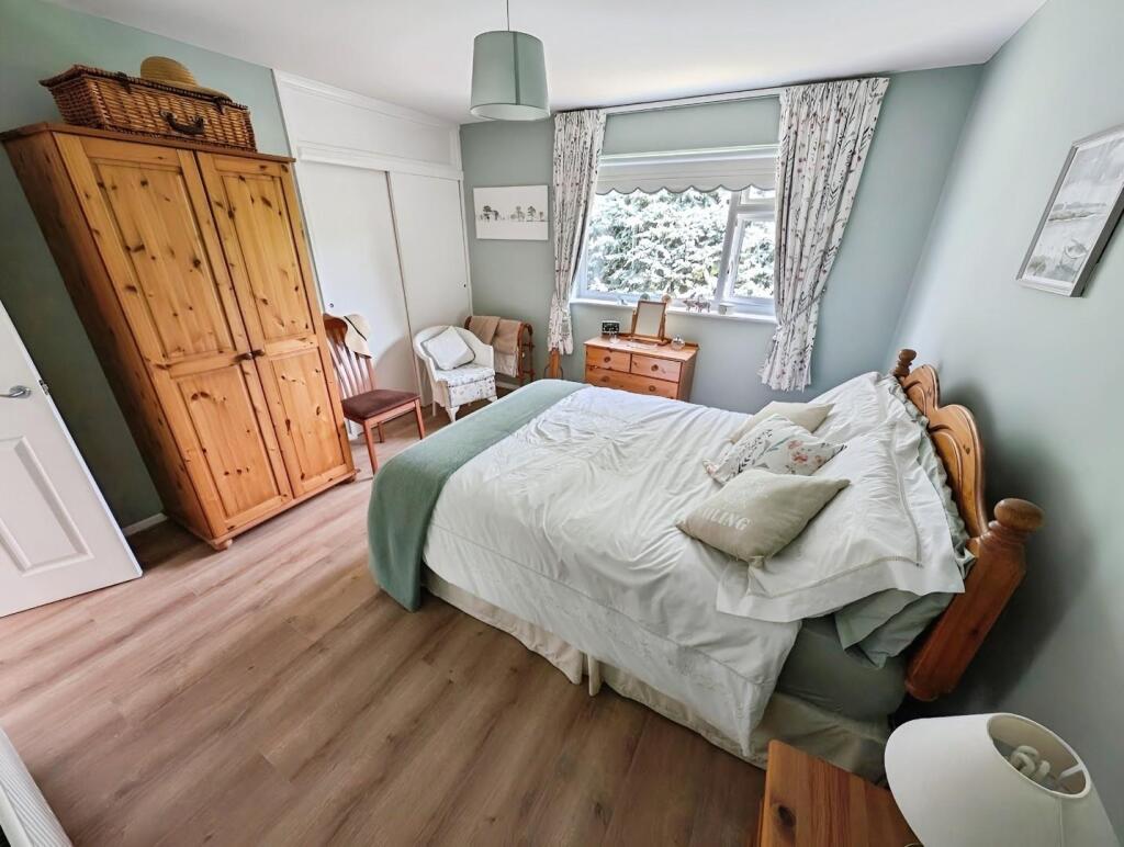 6f6093df-bed 202.jpg