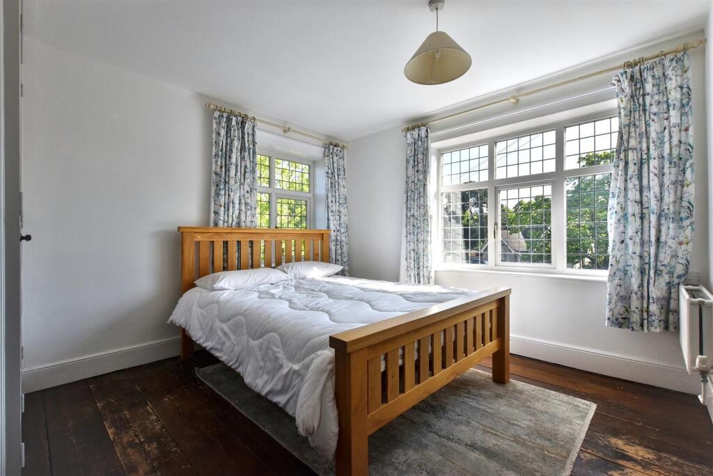 Bedroom.JPG