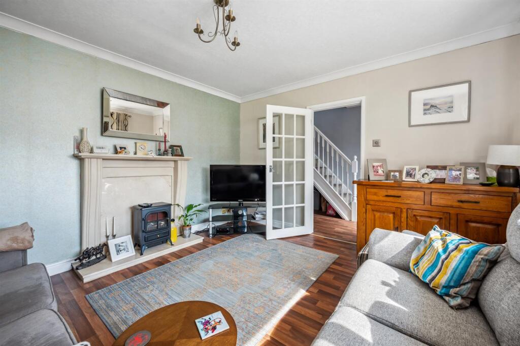 Living Room to entrance hallway.jpg