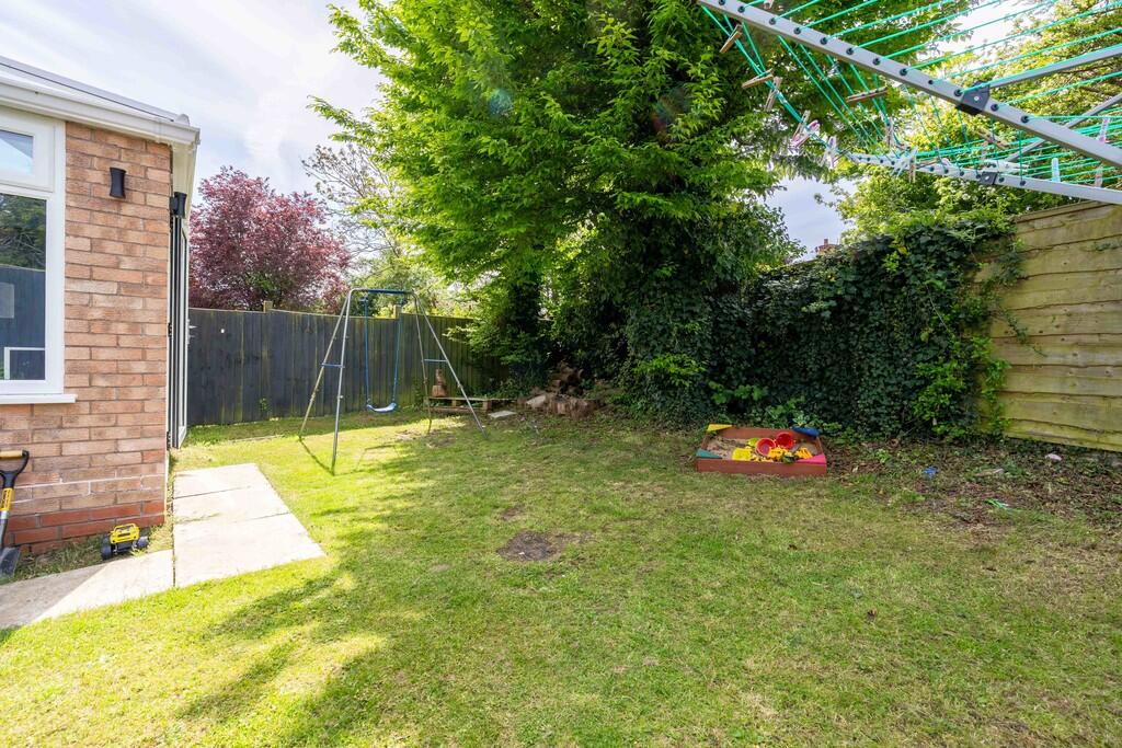 Morgan Close, Bla...