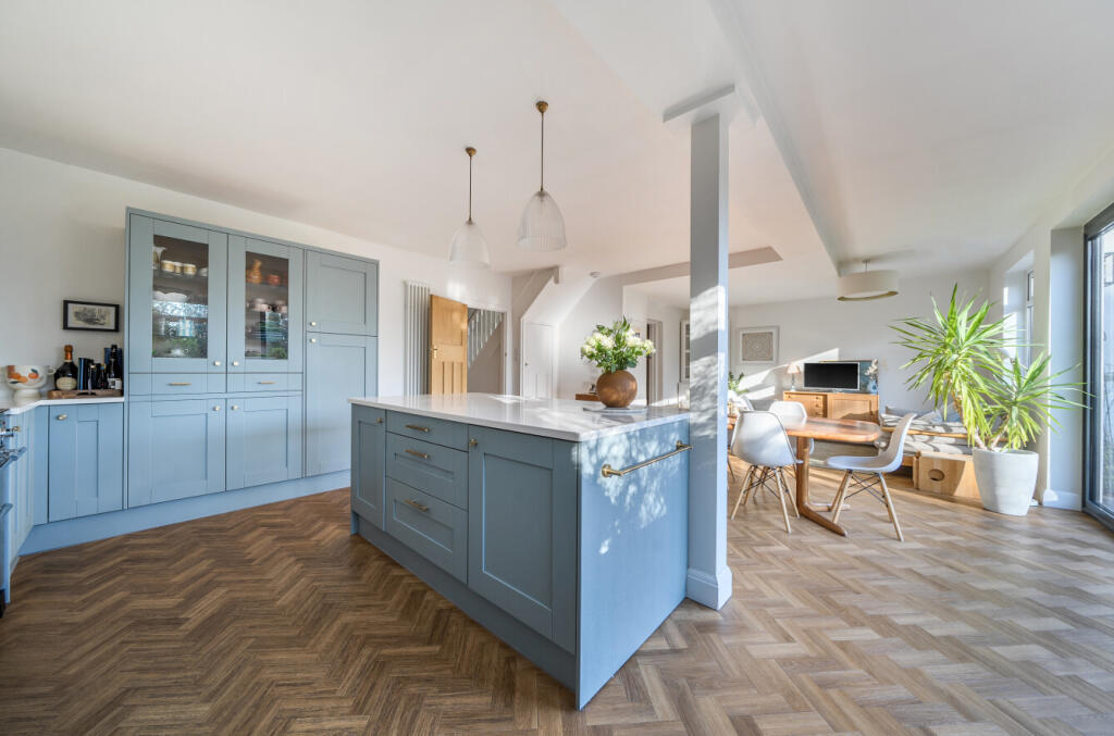 1383002-8-6920a50...