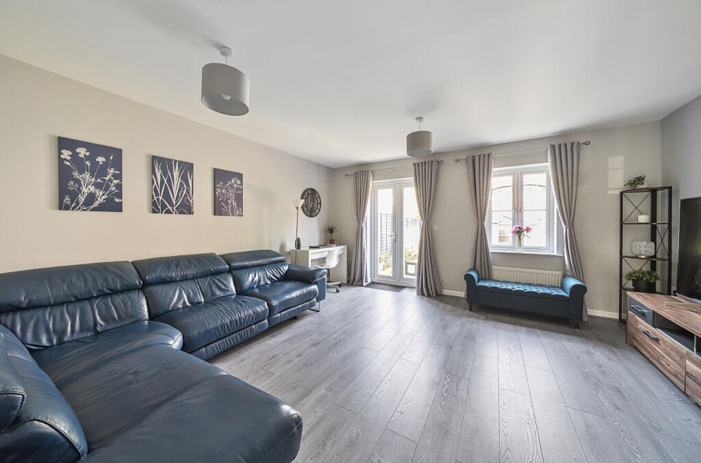 1310420-4-68518b1...