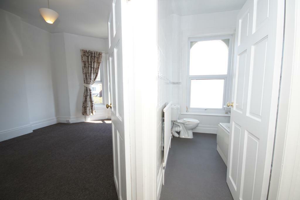 Bedroom &amp; Bathroom