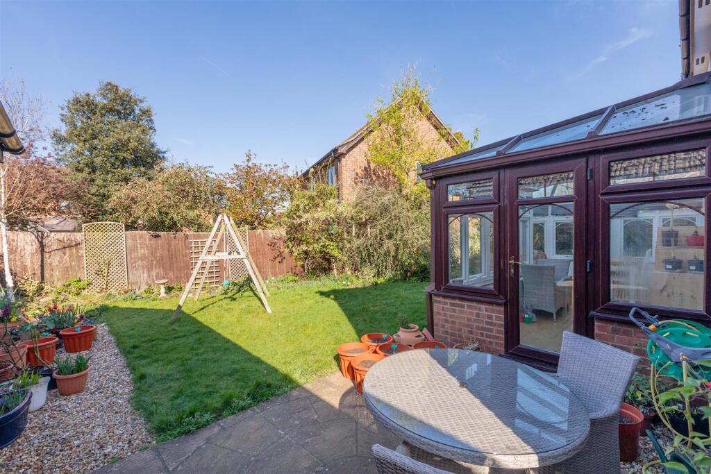 6 Sixpenny Lane-1.jpg