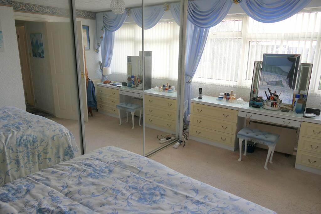 Bed 1 a