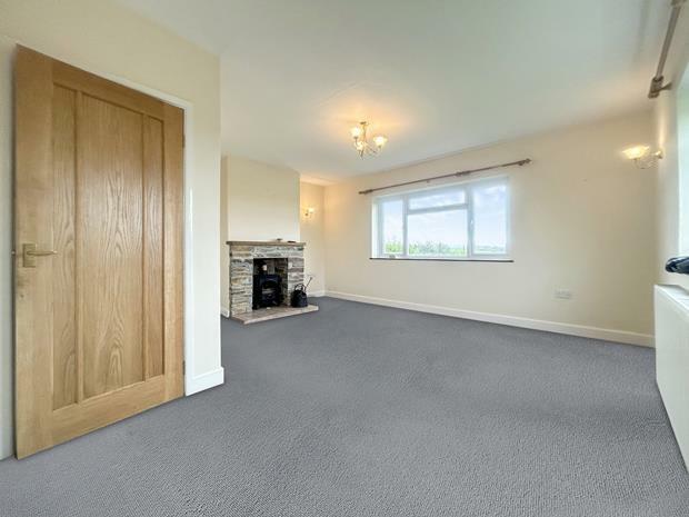 Lounge 2.JPEG_enhanced