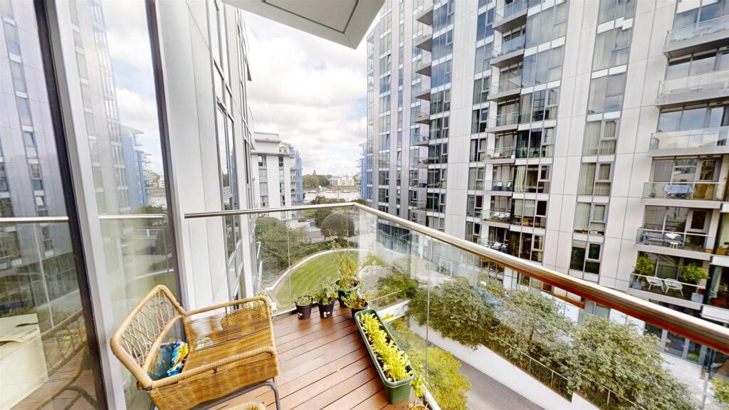 Eastfields-Avenue-Riverside-Quarter-09122024_12525