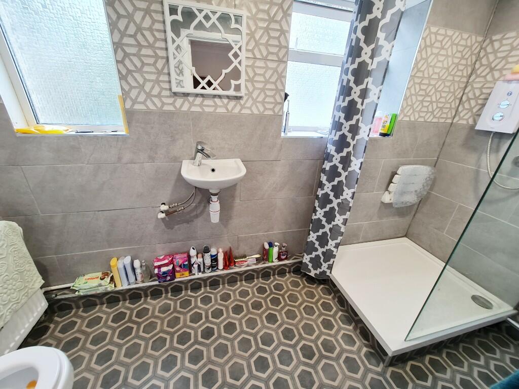 Modern Shower Room