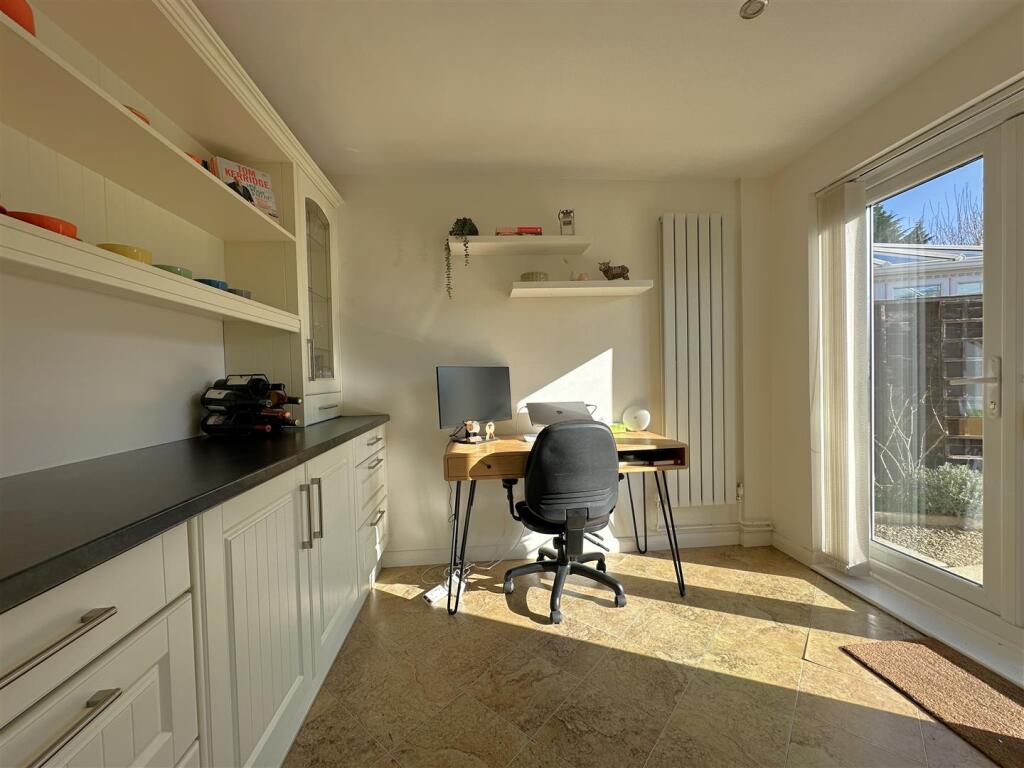 Utility/Office