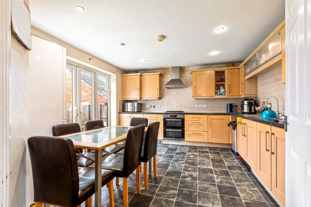 Kitchen diner