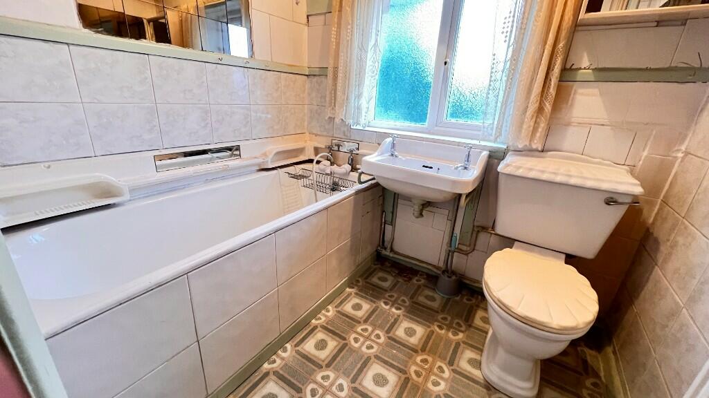 Bathroom/w.c.