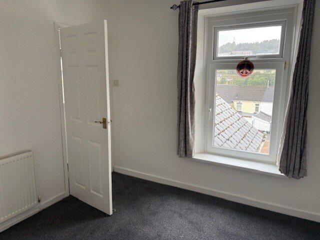 GetAttachmentThumbna