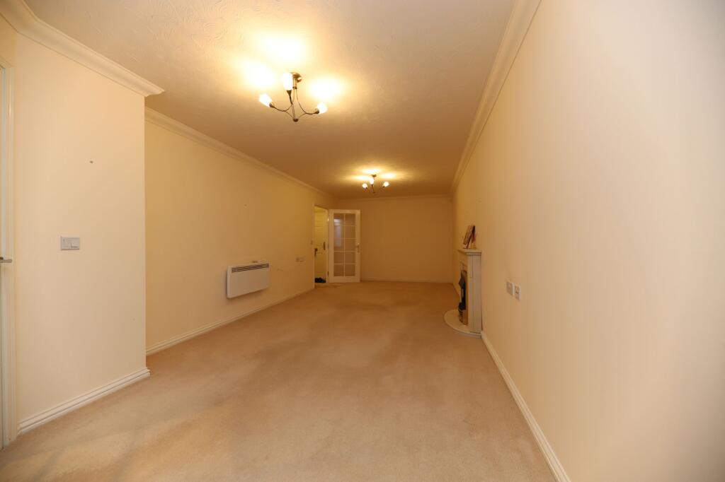 Living Room (2)