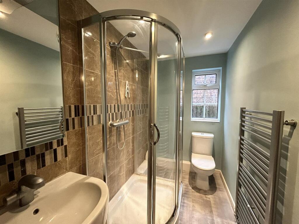 Bathroom.JPEG