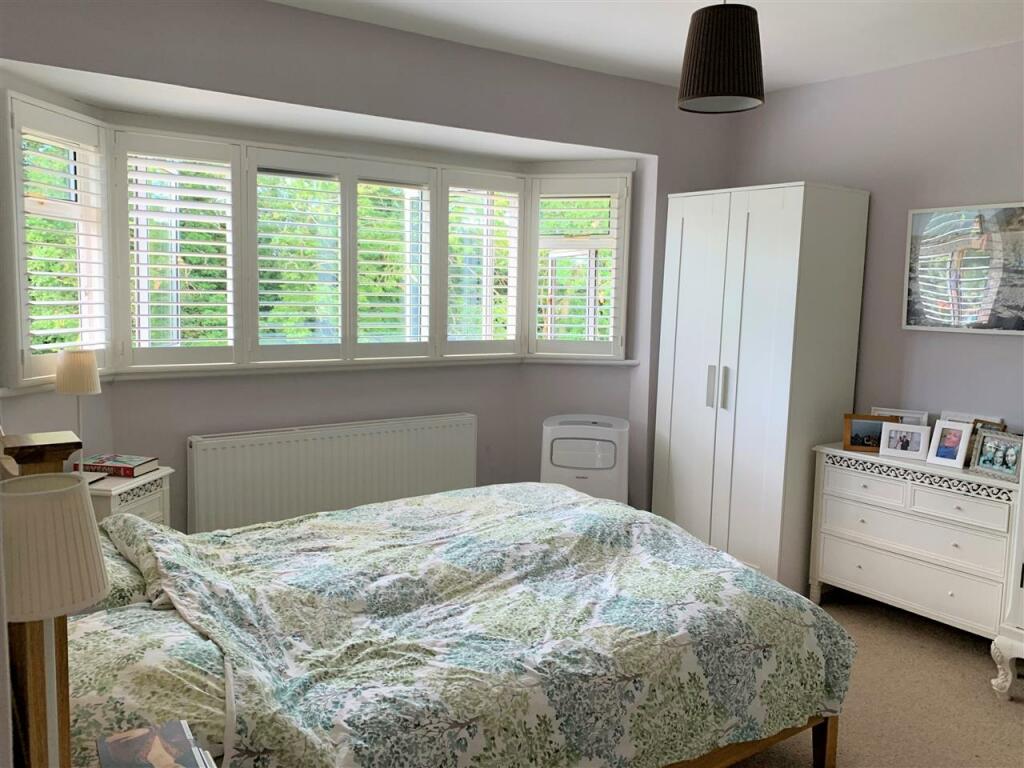 Downstairs Cloakroom