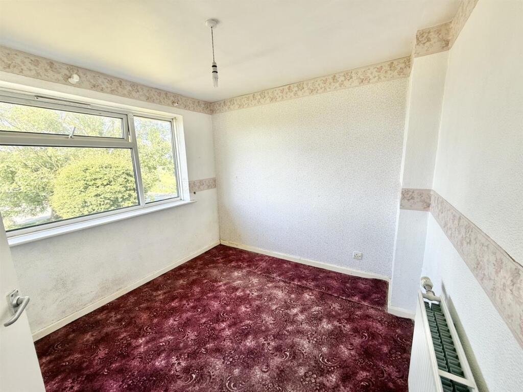 Bedroom_1.jpg