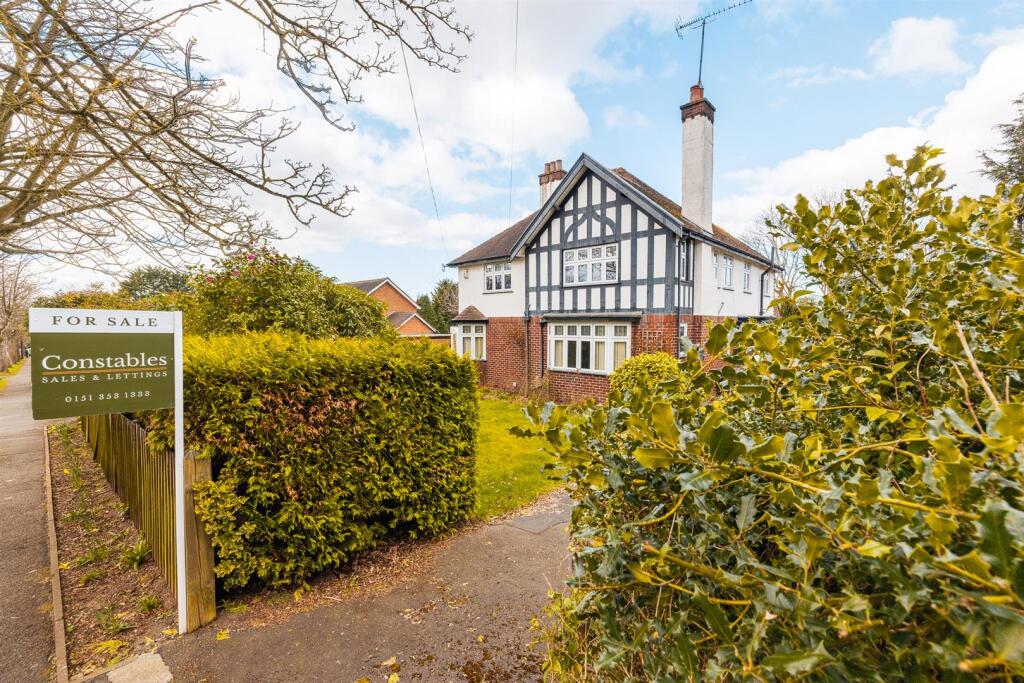 26 Earle Drive-23.jpg