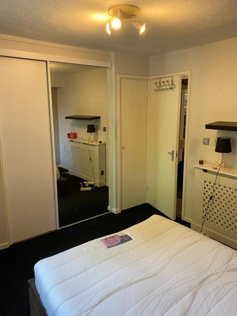 5 Bedroom