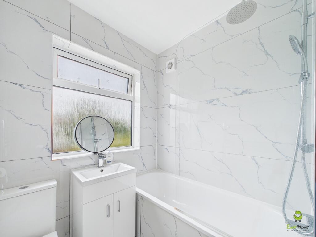 Presented by Nicoleta at EweMove Bexleyheath and D