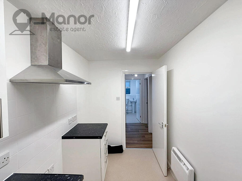 WhatsApp Image 2025-10-10 at 15.58.04