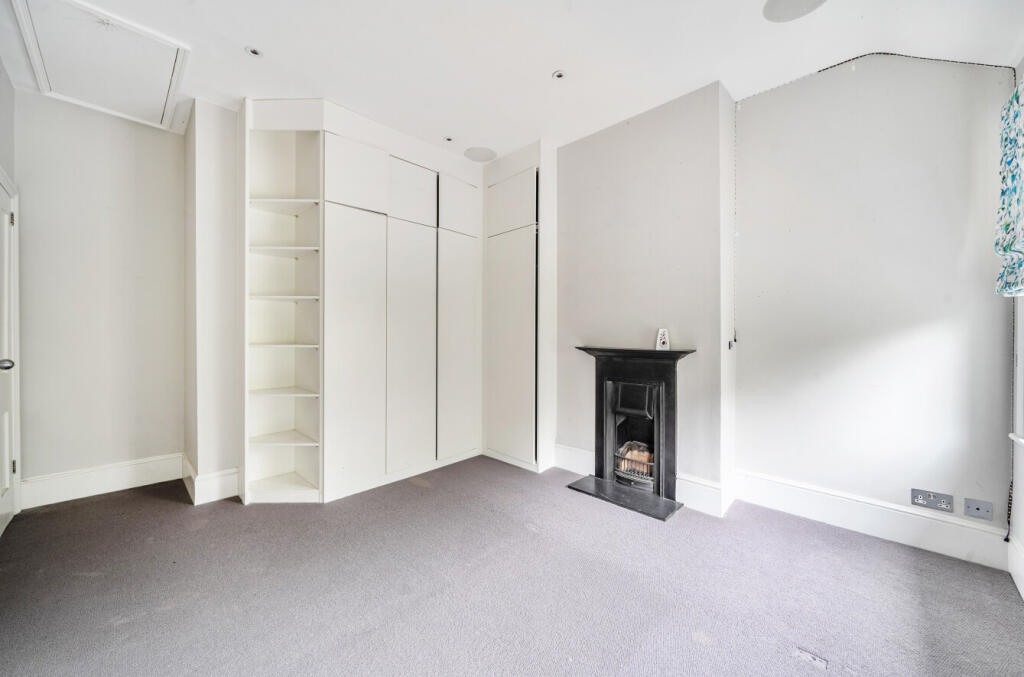 1369916-12-68ef9b...