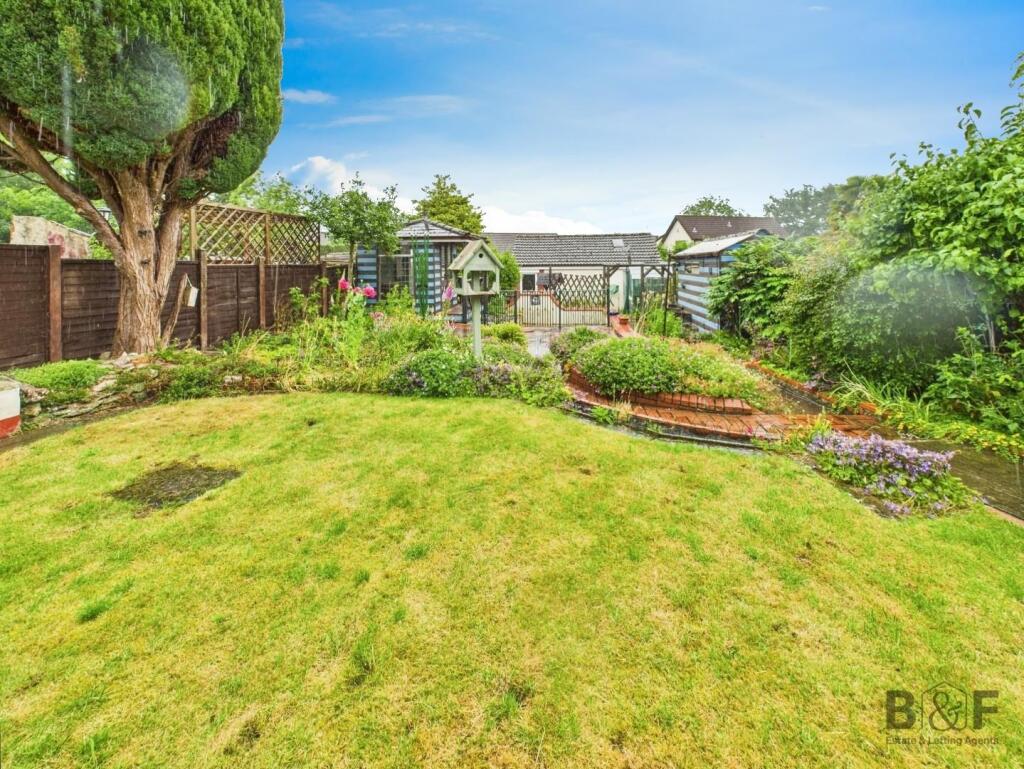 e413655b-CAM01872G0-PR0376-STILL015.jpg