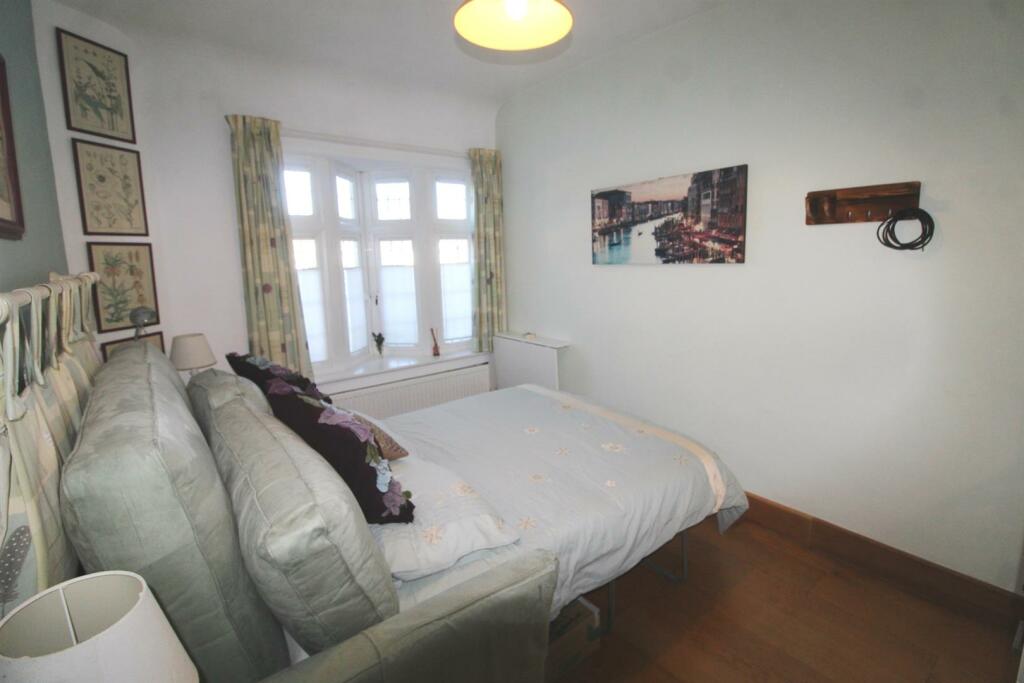 Bedroom (1) edit.jpg