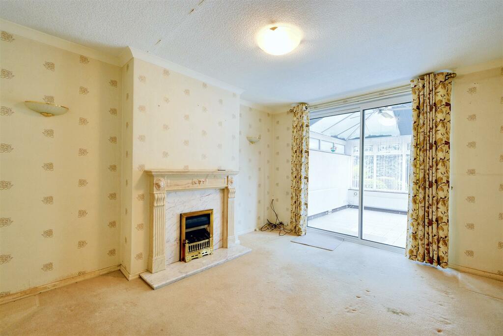 Dining Room_1.jpeg