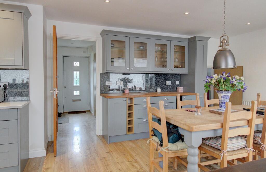 Kitchen-breakfast room