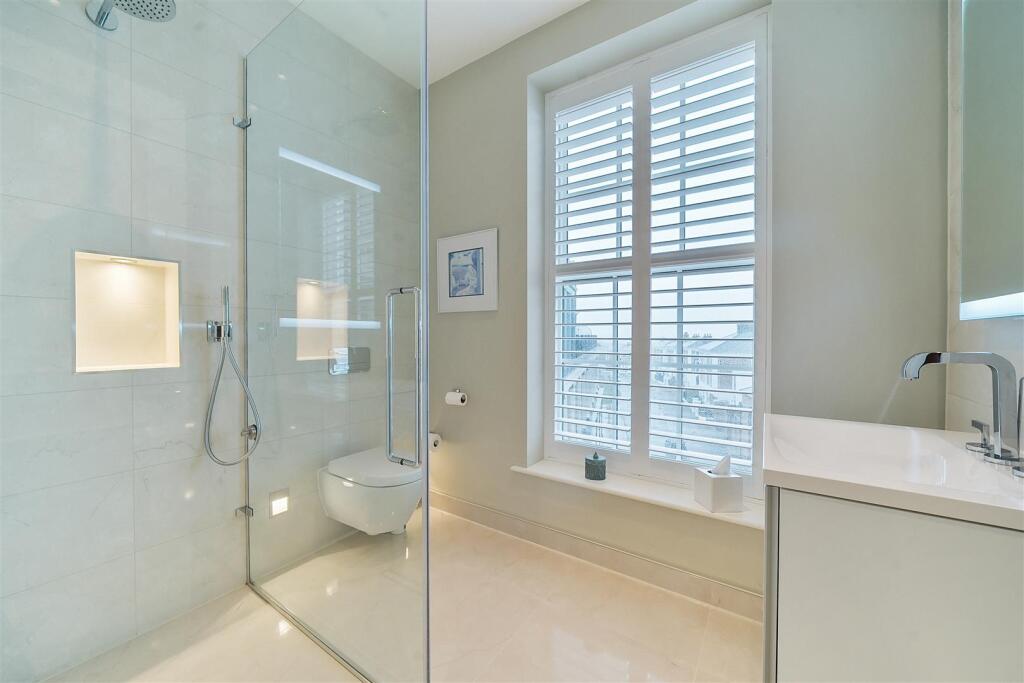 En-suite shower room