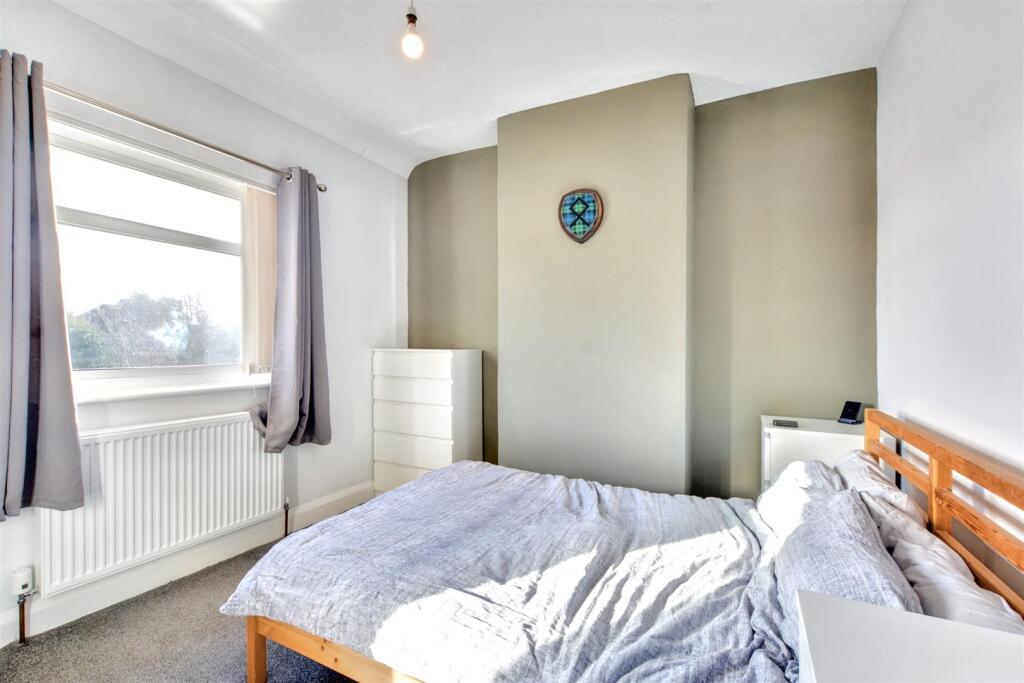 Bedroom 2_1.jpeg