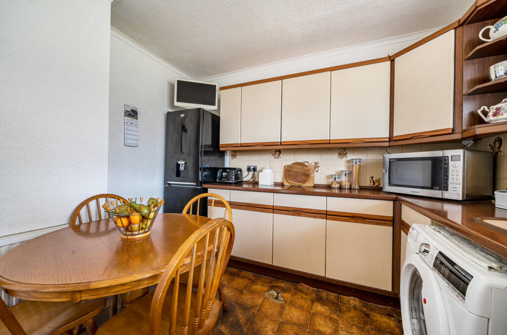 1335416-8-68934f1...