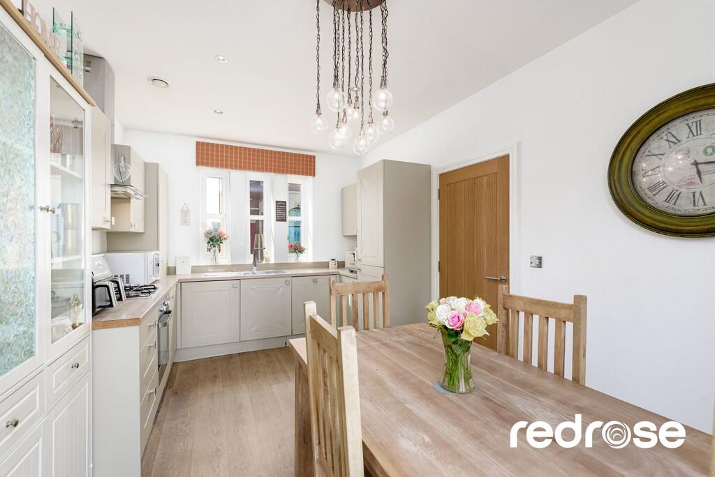 web_16 Barnes Wal...